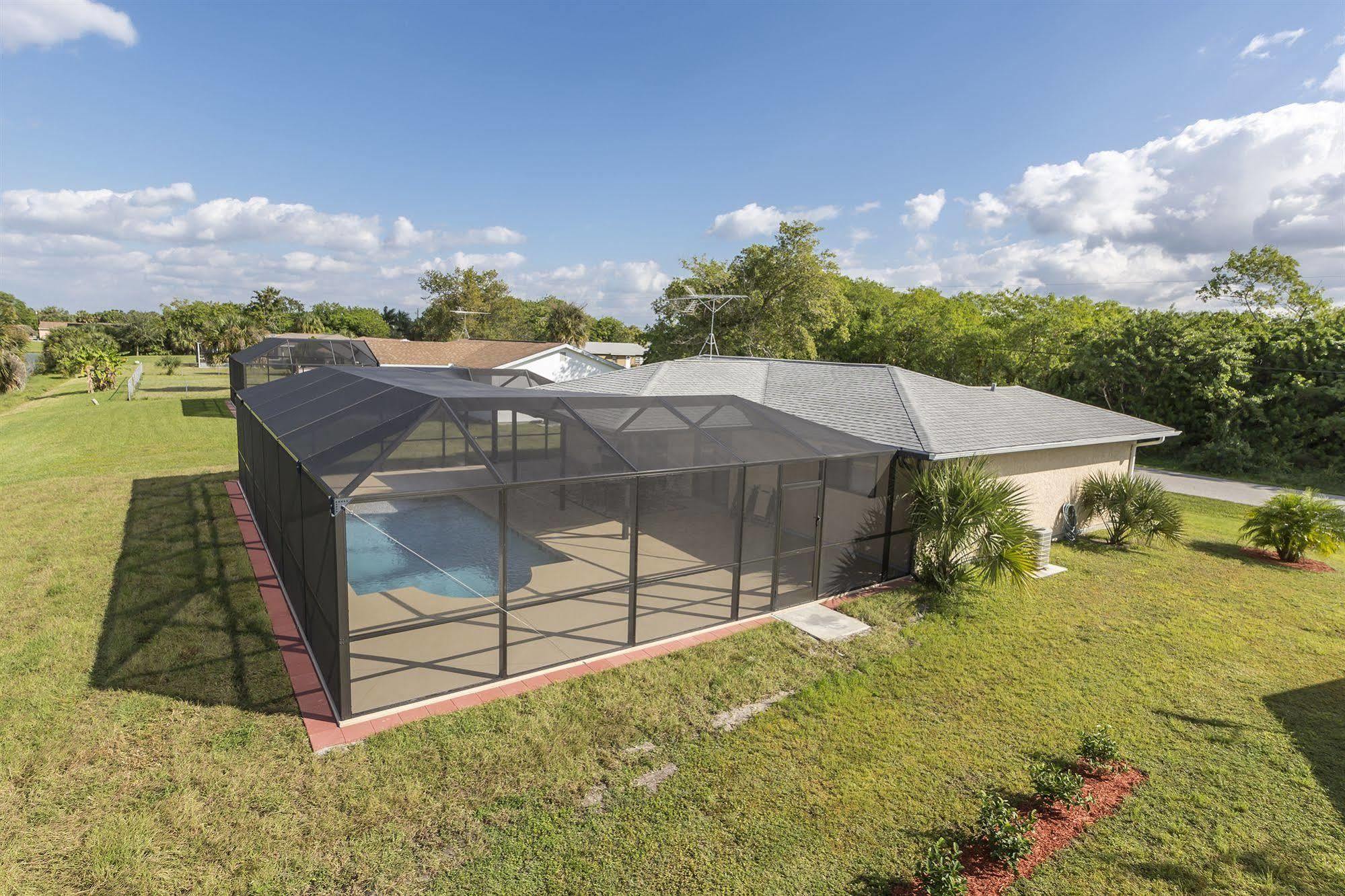 Lilsis By The Lake Port Charlotte Exterior foto